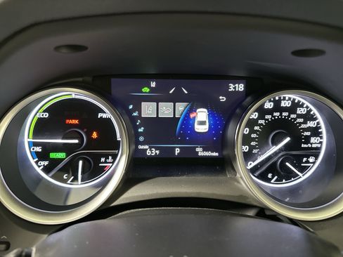 Used 2022 Toyota Camry XLE image 48