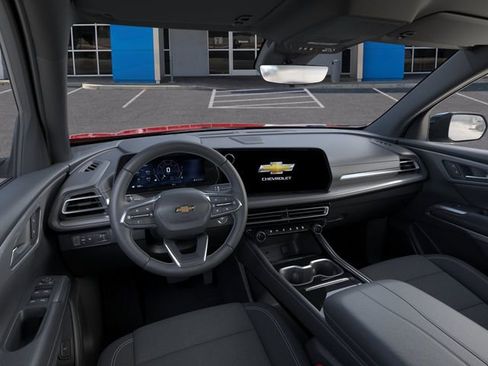 New 2026 Chevrolet Traverse LT w/ Driver Confidence Package FWD image 15