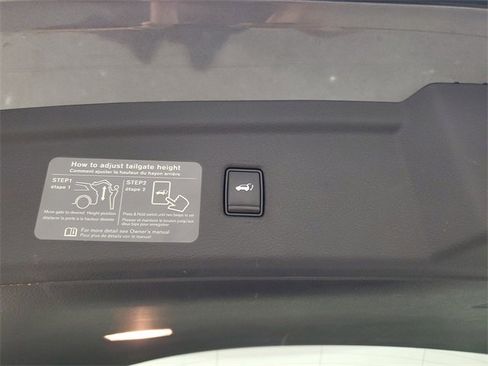 Used 2021 INFINITI QX50 Luxe w/ Appearance Package image 7