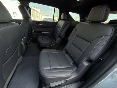 New 2026 Chevrolet Traverse Z71 w/ Driver Confidence Package AWD/4WD image 21