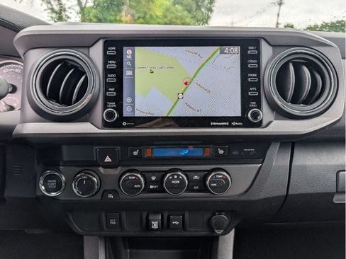 Used 2021 Toyota Tacoma TRD Sport AWD/4WD image 25
