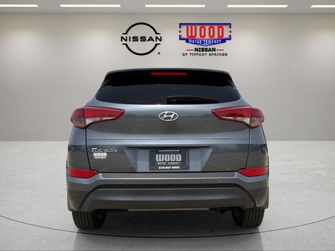 Used 2016 Hyundai Tucson SE w/ Option Group 12 FWD image 3