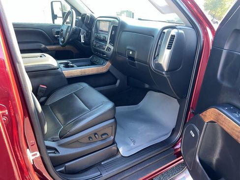 Used 2017 Chevrolet Silverado 1500 LTZ w/ Sport Package image 29