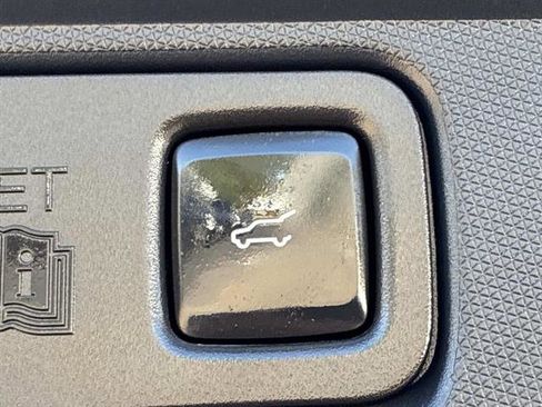 Certified 2021 Ford Mustang Mach-E Select w/ Comfort/Appearance Package image 13