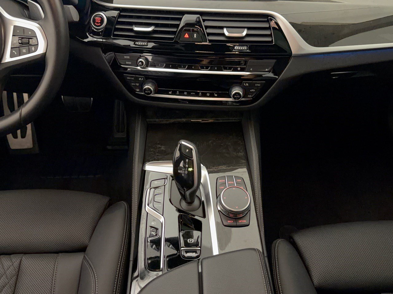 Used 2023 BMW 530e w/ M Sport Package RWD image 22