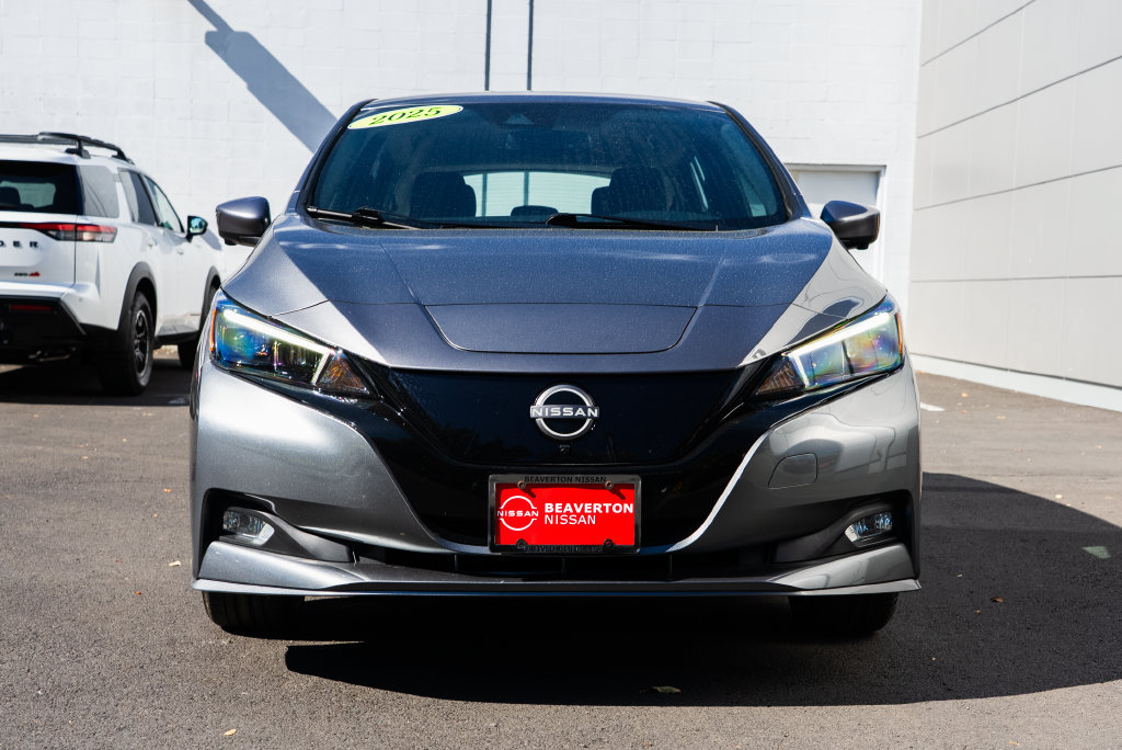Used 2025 Nissan Leaf SV Plus FWD image 2