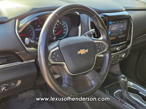 Used 2020 Chevrolet Traverse LT FWD image 22