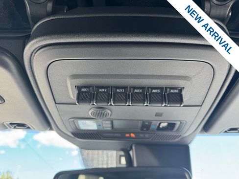 Used 2024 Ford Bronco Wildtrak AWD/4WD image 28