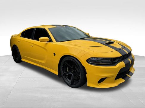 Used 2017 Dodge Charger SRT Hellcat w/ Harman/Kardon Audio Group RWD image 2