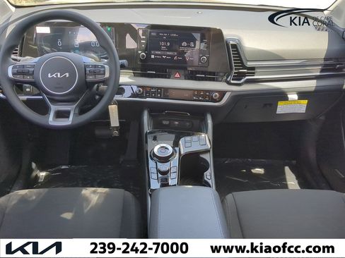 New 2025 Kia Sportage LX image 14