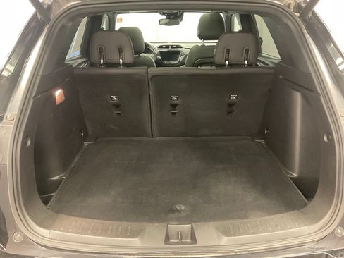 Used 2021 Chevrolet TrailBlazer RS w/ Sun and Liftgate Package FWD image 9