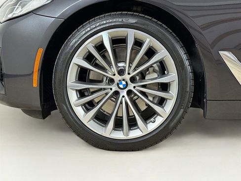 Used 2023 BMW 530i xDrive 530i xDrive w/ Convenience Package image 23