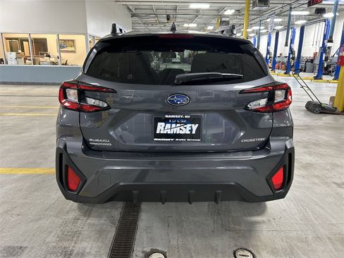 Certified 2025 Subaru Crosstrek 2.0i Premium image 7