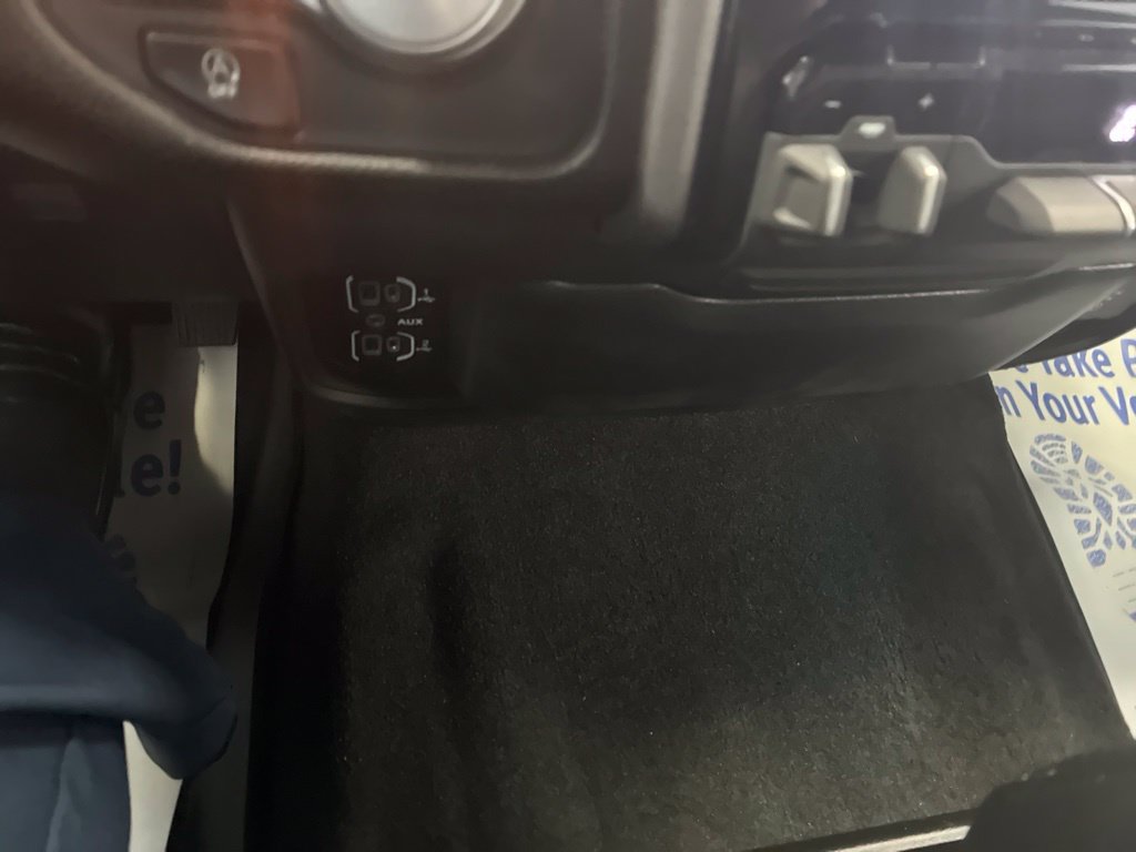 Used 2023 RAM 1500 Laramie AWD/4WD image 53