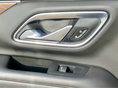 Used 2021 Chevrolet Suburban High Country image 55