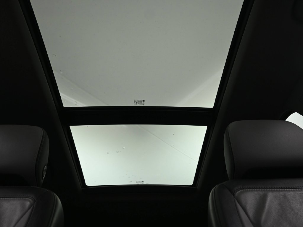 Used 2019 Chevrolet Equinox Premier FWD image 19
