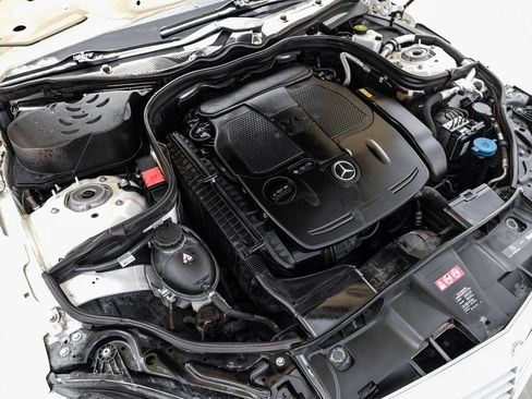 Used 2012 Mercedes-Benz E 350 Sedan image 47
