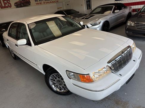 Used 2002 Mercury Grand Marquis GS RWD image 8