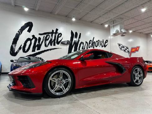 Used 2021 Chevrolet Corvette Stingray Premium Cpe w/ Z51 Performance Package RWD image 1