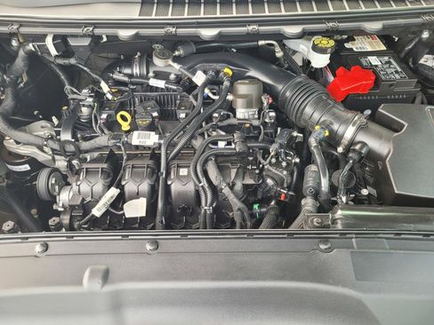 Used 2023 Ford Edge ST-Line image 30