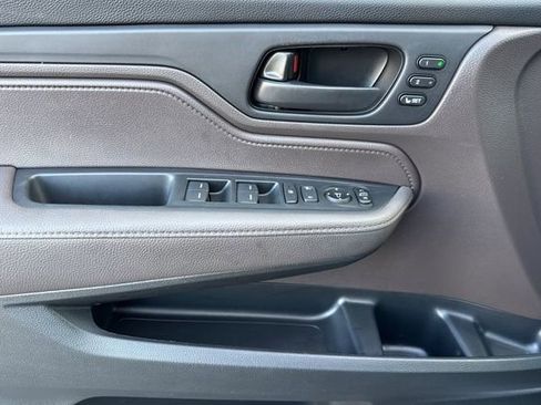 Certified 2023 Honda Odyssey EX-L image 12