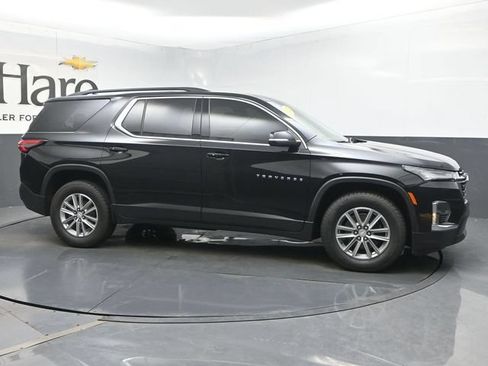 Used 2022 Chevrolet Traverse LT FWD image 52