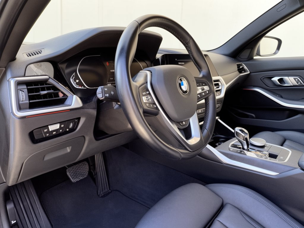 Used 2021 BMW 330i Sedan w/ Convenience Package RWD image 4