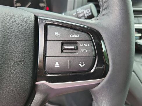 Used 2025 Honda Odyssey EX-L image 18