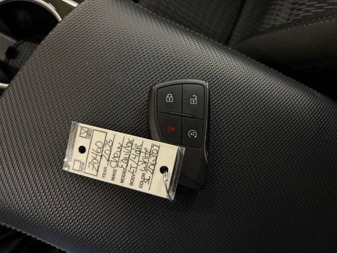 Used 2025 Chevrolet Equinox LT FWD image 68
