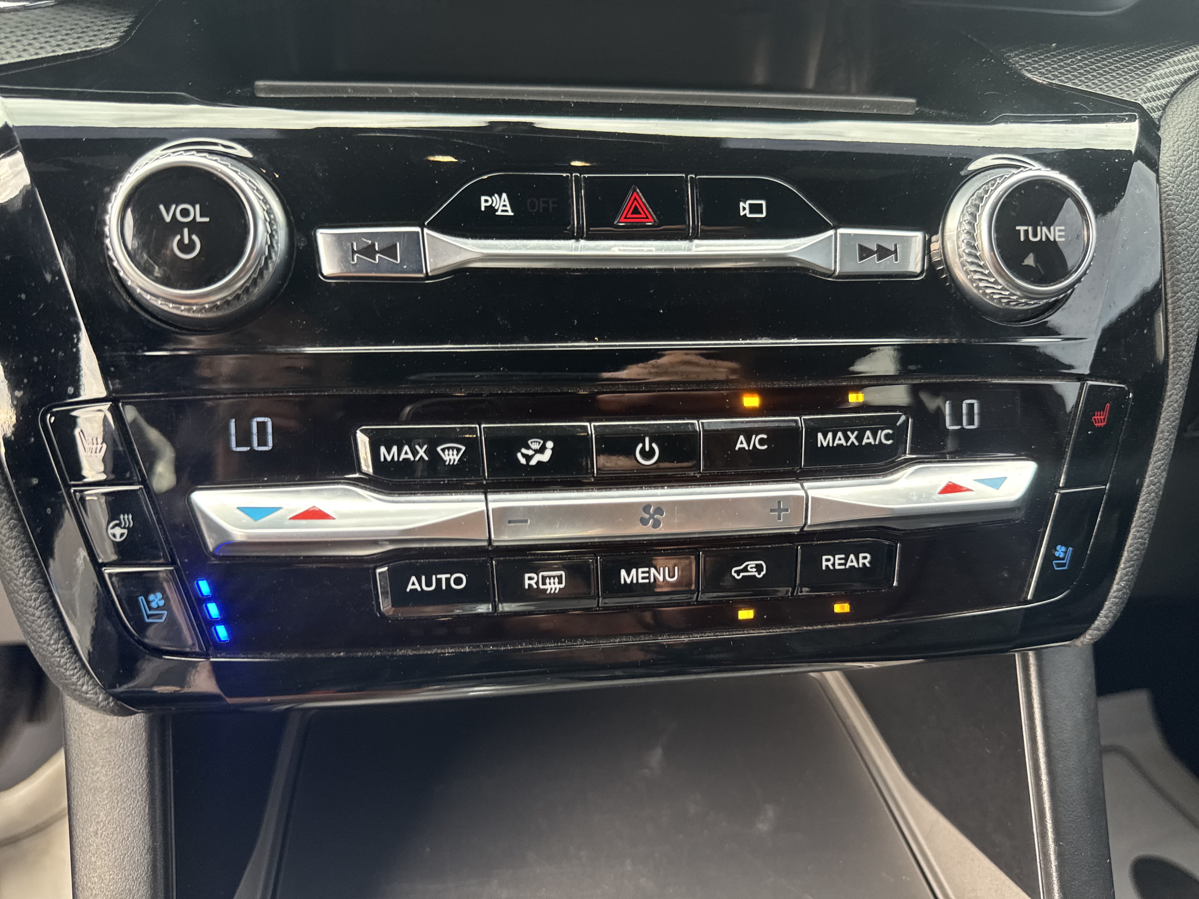 Used 2021 Ford Explorer ST w/ Equipment Group 401A AWD/4WD image 26