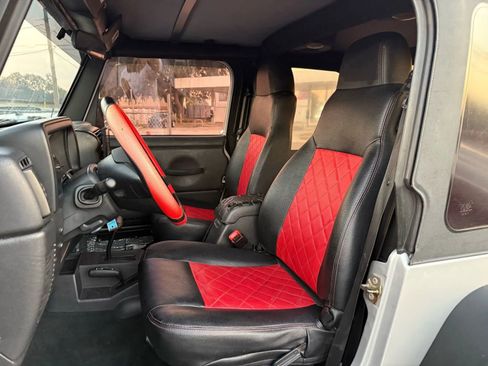 Used 2005 Jeep Wrangler X w/ Tire & Wheel Group (Ecco) image 10