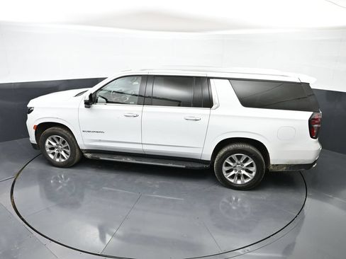 Used 2023 Chevrolet Suburban Premier AWD/4WD image 52