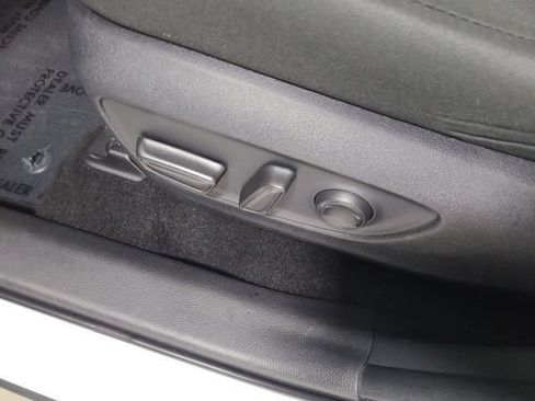 Used 2023 Toyota RAV4 XLE AWD/4WD image 20