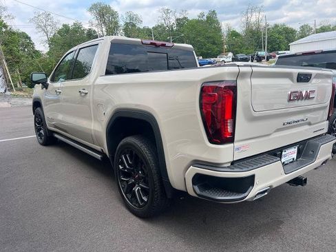 Used 2026 GMC Sierra 1500 Denali w/ Denali Reserve Package AWD/4WD image 6