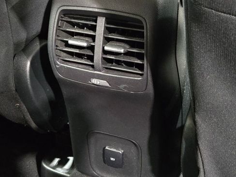 Used 2020 Ford Escape SE image 11