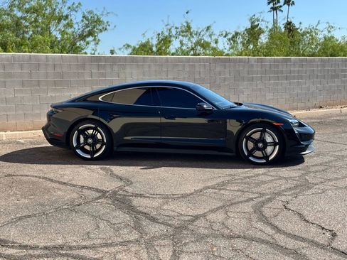 Used 2020 Porsche Taycan 4S w/ Premium Package image 2