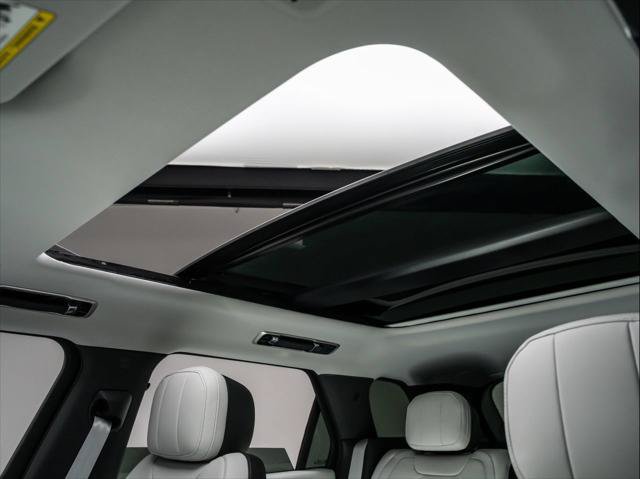 New 2027 Land Rover Range Rover Sport Battersea AWD/4WD image 13