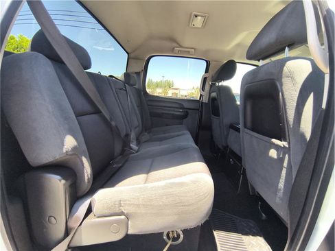 Used 2009 Chevrolet Silverado 2500 LT AWD/4WD image 14