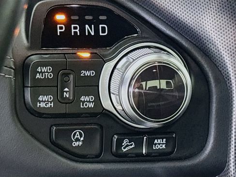 Used 2022 RAM 1500 Limited AWD/4WD image 17