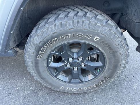 Used 2022 Jeep Wrangler Sport AWD/4WD image 11