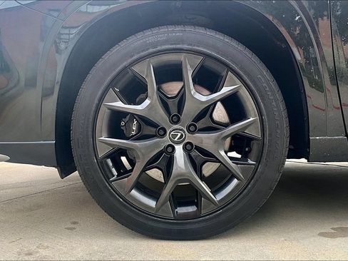 Used 2025 Lexus TX 500h AWD w/ Technology Package image 11