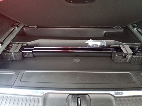 Used 2023 Jeep Grand Wagoneer L Series III w/ Rear Seat Video Group 1 image 15