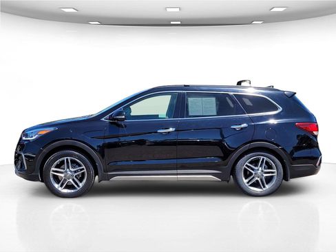 Used 2017 Hyundai Santa Fe Limited FWD image 10