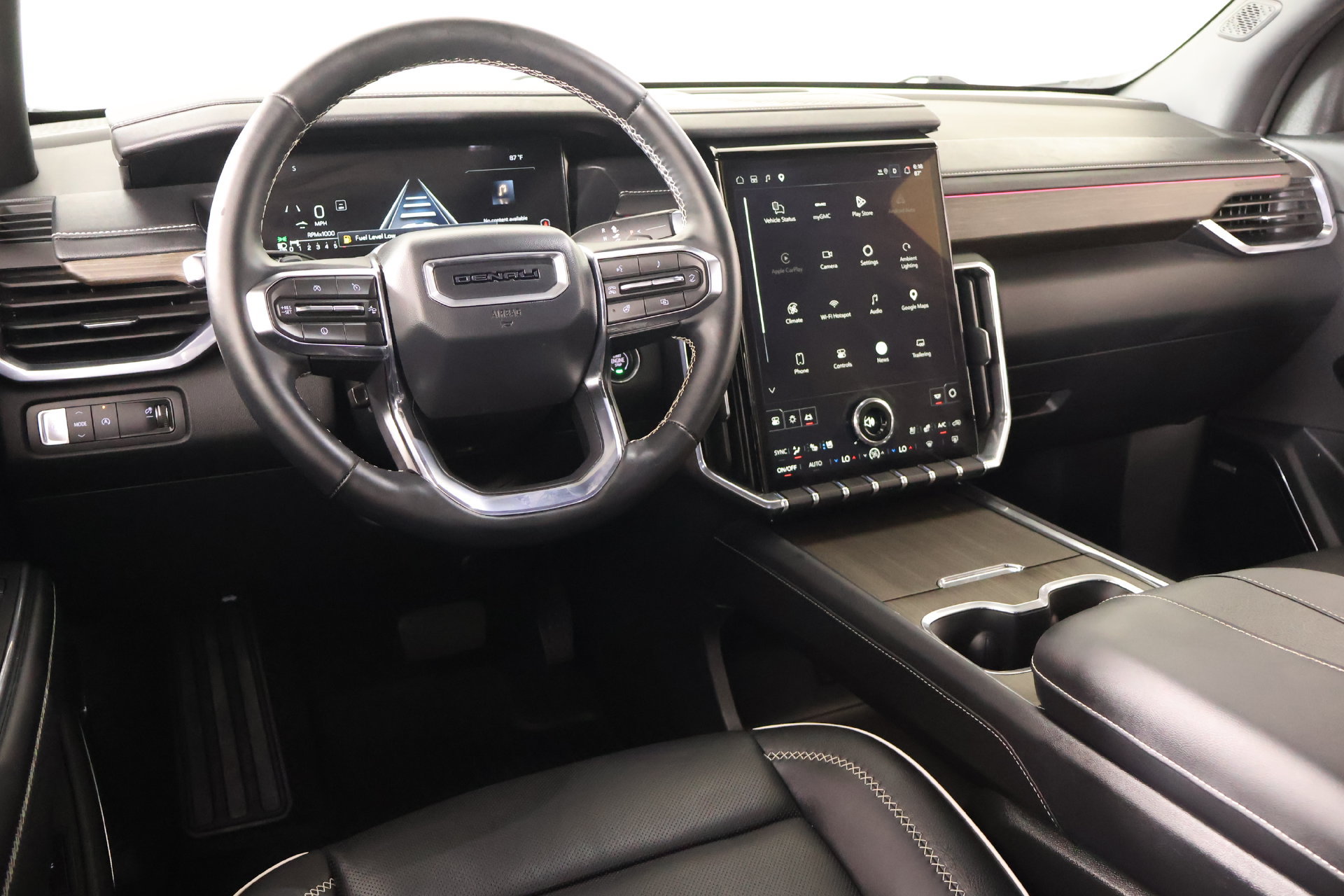 Used 2025 GMC Acadia Denali FWD image 2