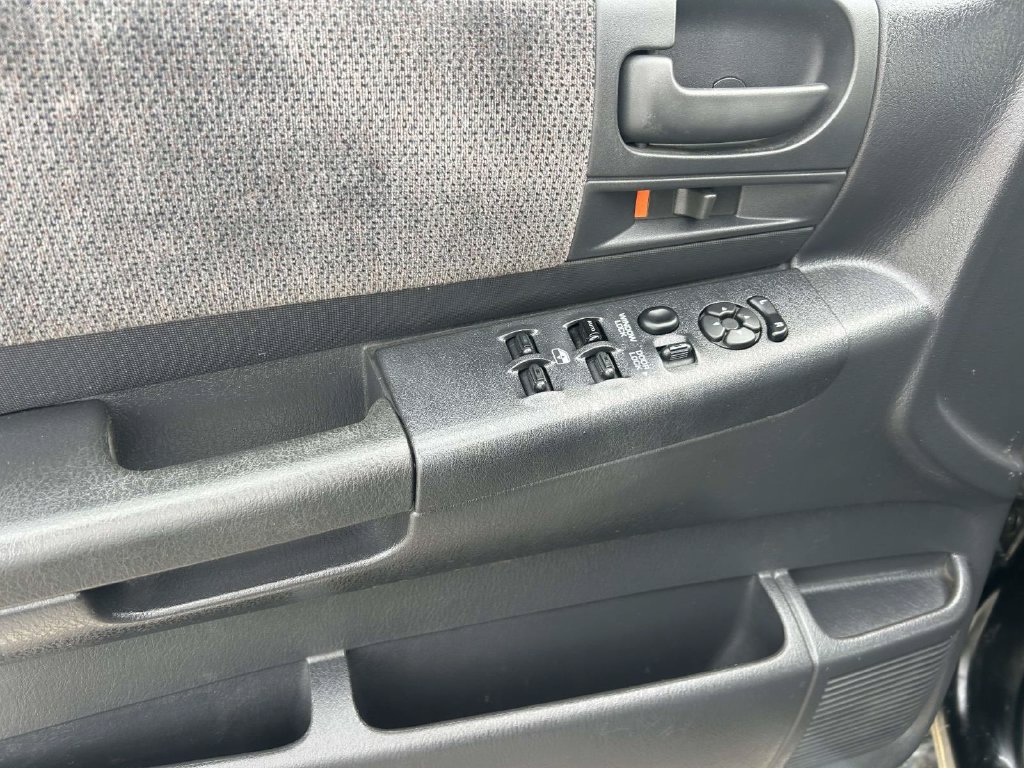 Used 2001 Dodge Dakota Sport AWD/4WD image 18