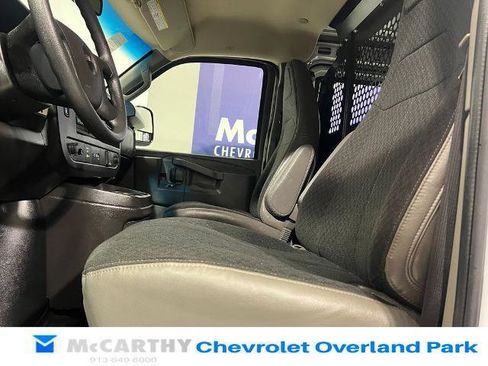 Used 2024 GMC Savana 2500 w/ Driver Convenience Package RWD image 18