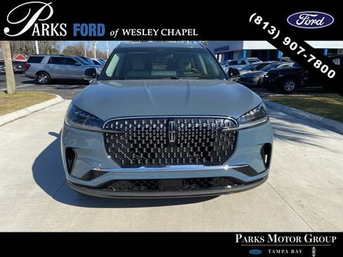 Used 2025 Lincoln Aviator Reserve image 9