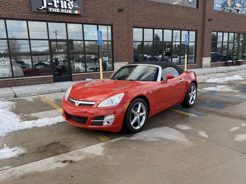 Used 2009 Saturn Sky w/ Premium Trim Package image 3