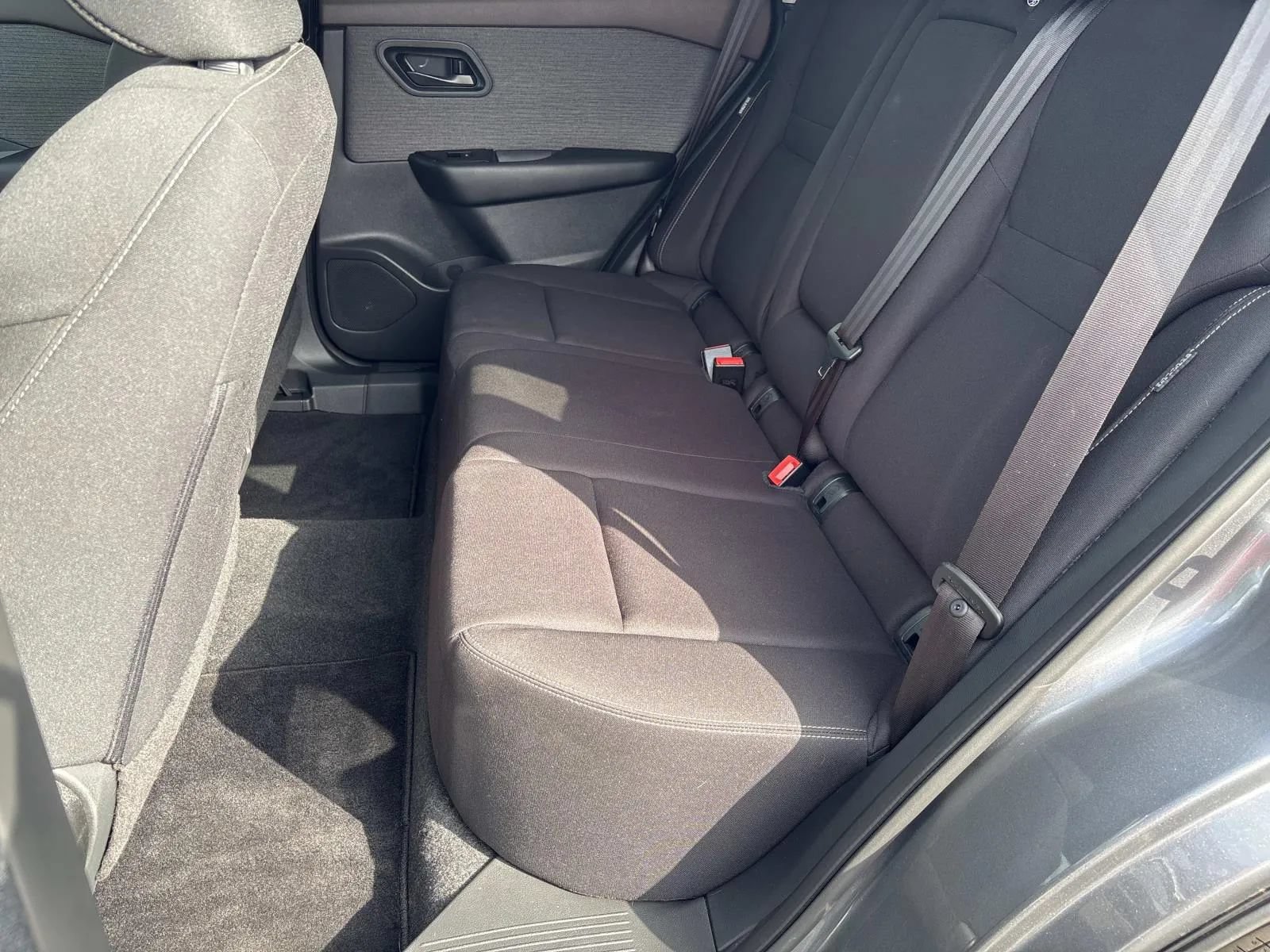 Used 2023 Nissan Rogue S FWD image 17