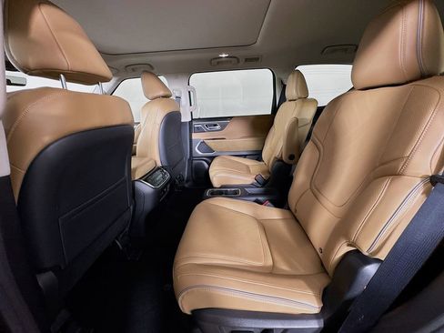 Used 2025 INFINITI QX80 Luxe image 29